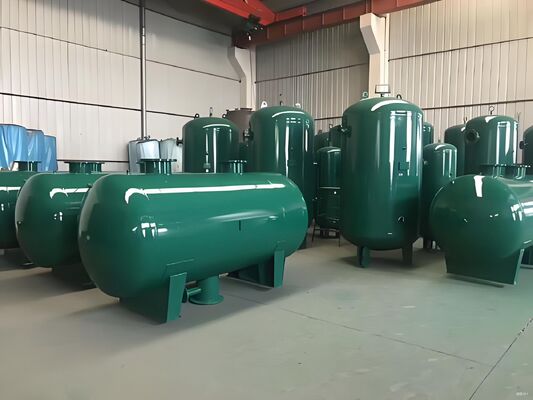 Vertical and horizontal industrial gas storage tanks comply with strict safety standards